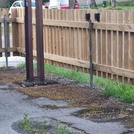 アパート Kompakti Yksioe Numero 6 Pienkerrostalossa ポリ