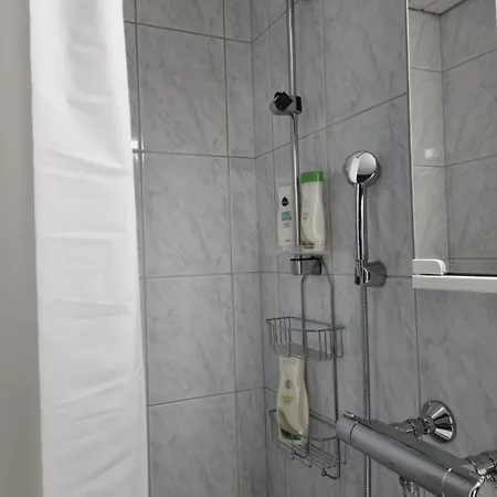 Kompakti Yksioe Numero 6 Pienkerrostalossa * Pori