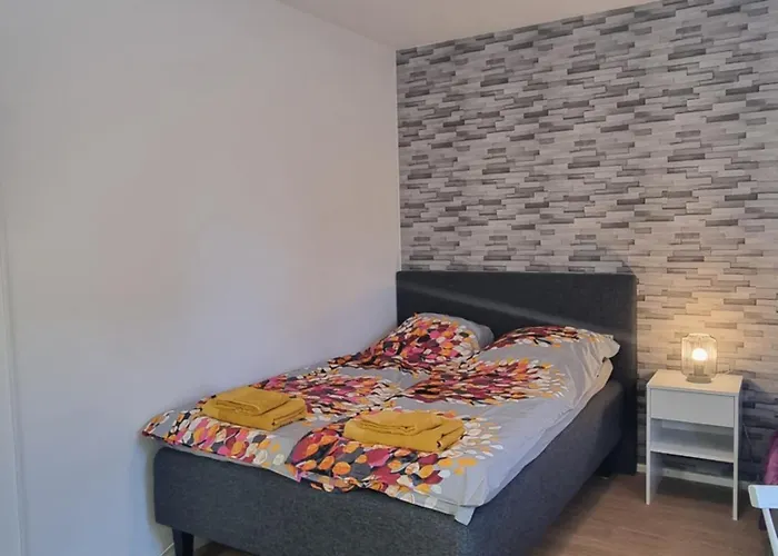 Apartamento Kompakti Yksioe Numero 6 Pienkerrostalossa *